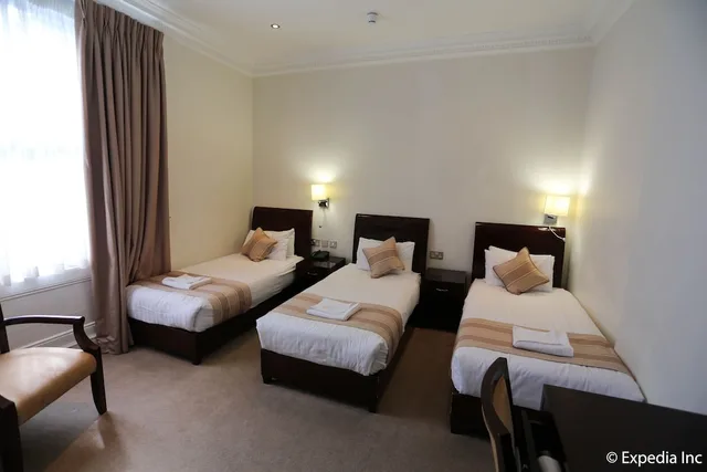 غرفة ثلاثية بثلاثة أسرّة، The Villa Kensington 1/4