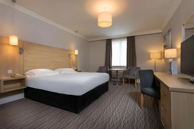 غرفة قياسية ثلاثية، Park Inn by Radisson Shannon Airport 6/9
