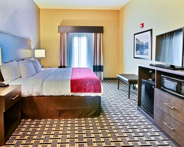 جناح بسرير كينج، Comfort Suites Uniontown, PA 1/5