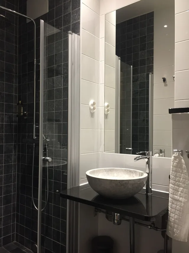 Economy, Basement, Double or Twin Bed, Private Bathroom, Södra Hotellet 3/3