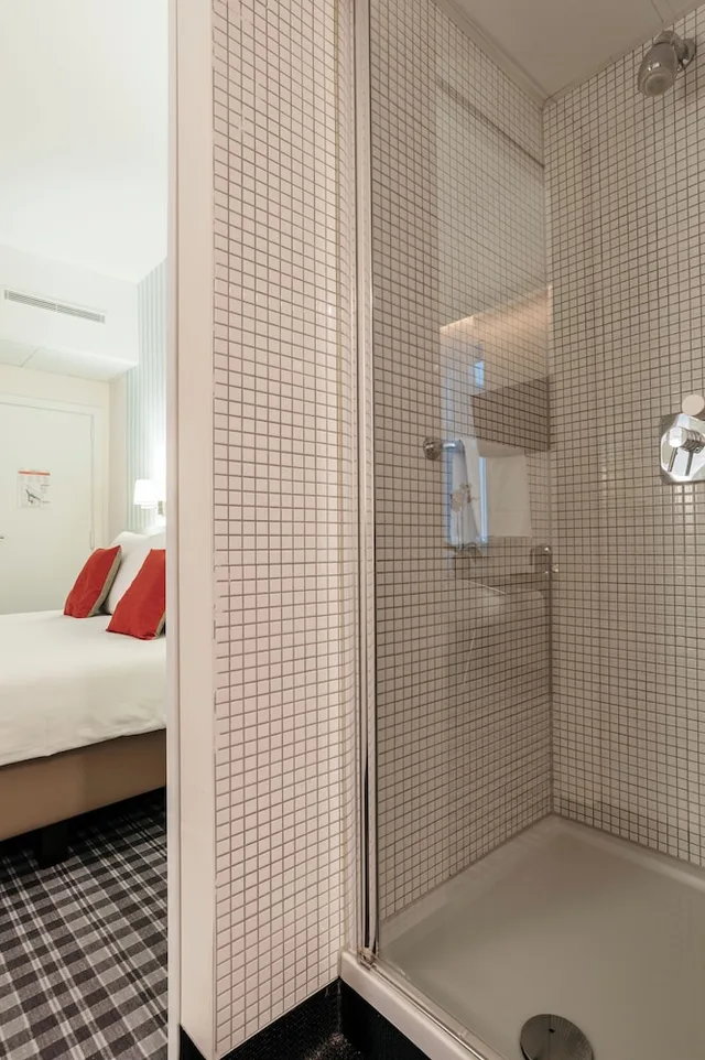 Deluxe, Twin Beds, Sauna, Leopold Hotel Ostend 2/2