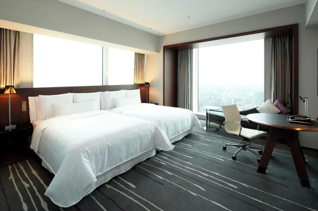 غرفة ديلوكس بسرير مزدوج للمدخنين، The Westin Sendai 1/3