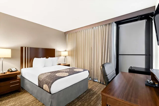 غرفة بسرير مزدوج لذوي الإعاقة، Best Western Yacht Harbor Hotel 2/3