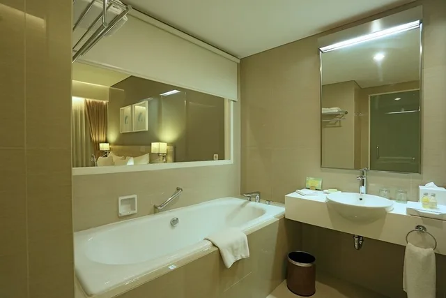غرفة سوبيريور بسرير كينج، Treepark Serviced Apartment Karawang 6/6