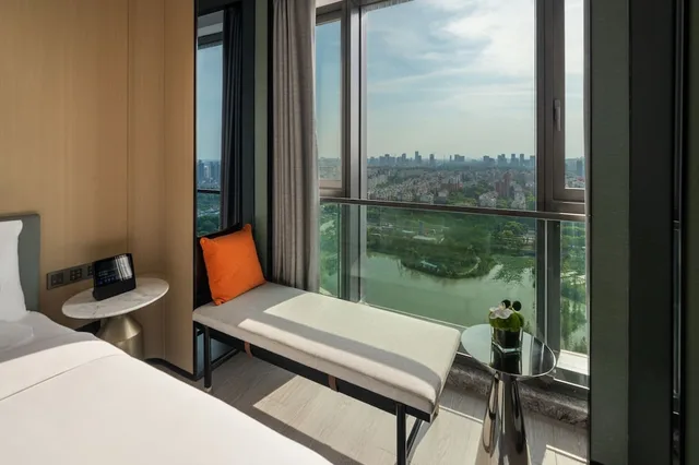 جناح سوبيريور بسرير كينج، Novotel Shanghai Wanyuan 5/5