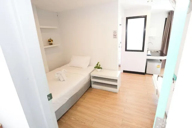 غرفة عائلية بسرير كوين وسرير فردي، C Tower Hotel 3/6