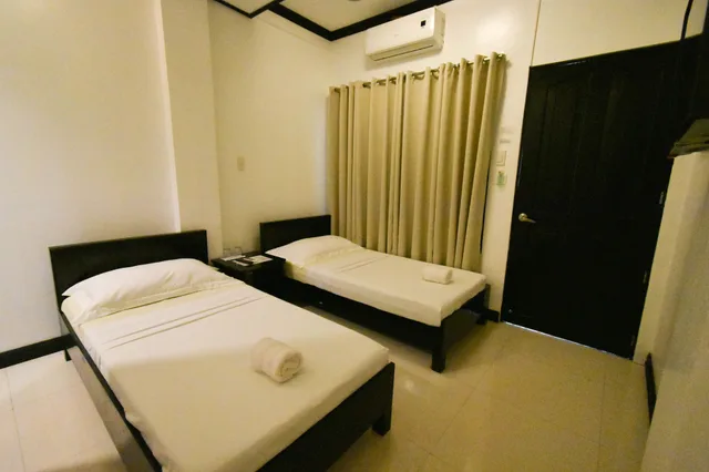 غرفة قياسية بسرير مزدوج أو سريرين منفصلين، Swiftlets Inn 4/10