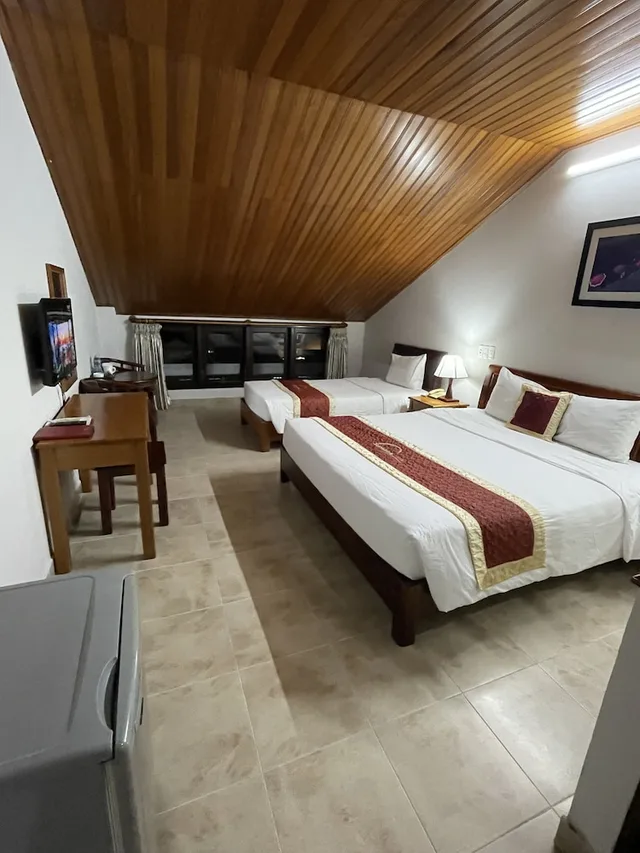 غرفة اقتصادية بسرير مزدوج أو سريرين منفصلين، Sunshine Hotel 2/4