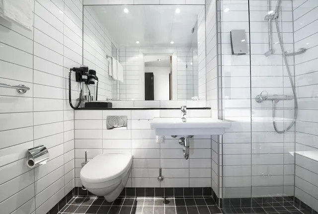 غرفة قياسية بسرير كوين، Thon Hotel Linne 4/6