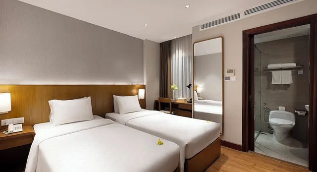 Cozy, Chic, Double Bed، Harmony Saigon Hotel And Spa 6/9