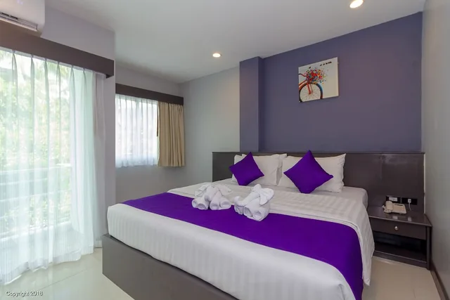 غرفة سوبيريور بسرير مزدوج بشرفة، MODERN LIVING HOTEL 4/10