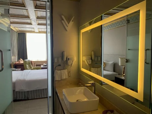 جناح تنفيذي بسرير كوين بإطلالة على المدينة، Lotus Saigon Hotel 10/10