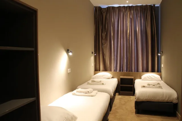 Room, Triple, Hotel Blossoms 2/6