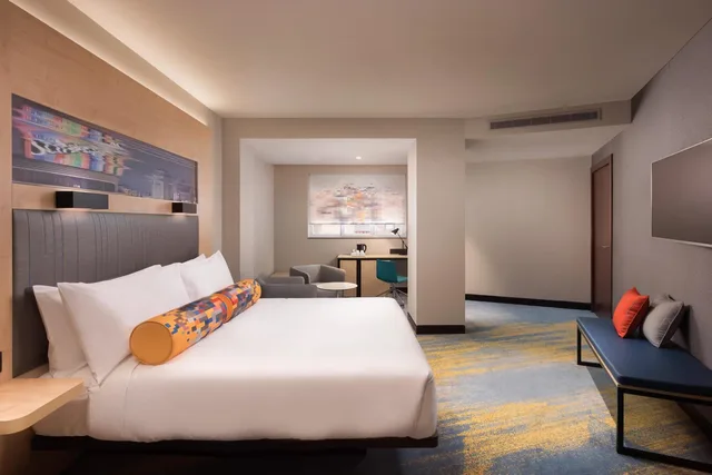 Aloft, Guest Room, Premium, King Bed, Large، Aloft Madrid Gran Via 1/7