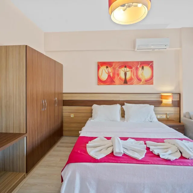 غرفة بسرير مزدوج بإطلالة على البحر، Eden Pyara Hotel Turunc 1/10
