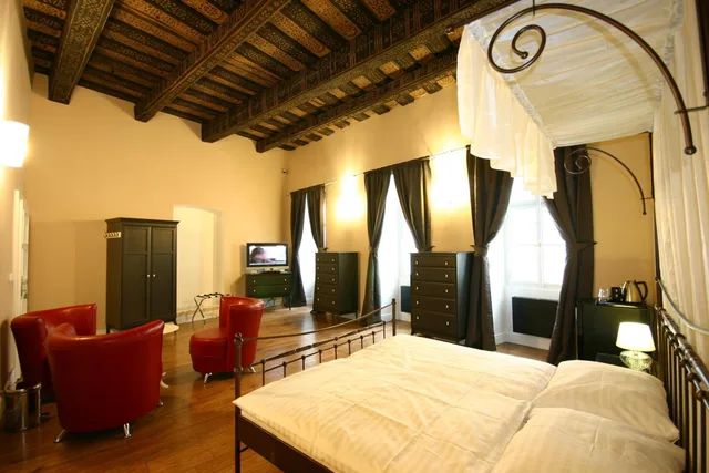 جناح مع أريكة، Hotel U Tri Bubnu 2/6