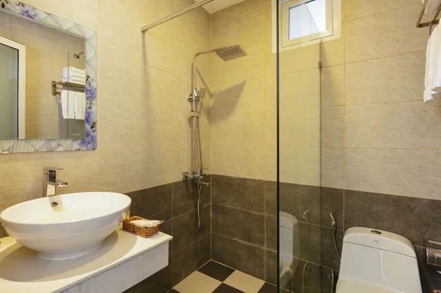 Superior, Twin Beds, Sea View, Quang Vinh Hotel 7/10