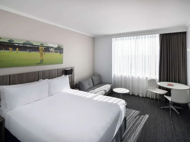 غرفة سوبيريور بسرير كوين لذوي الإعاقة، Mercure Sydney Bankstown 3/8