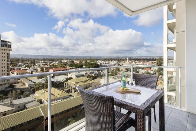 Oaks Glenelg Liberty Suites, Adelaide 69/80