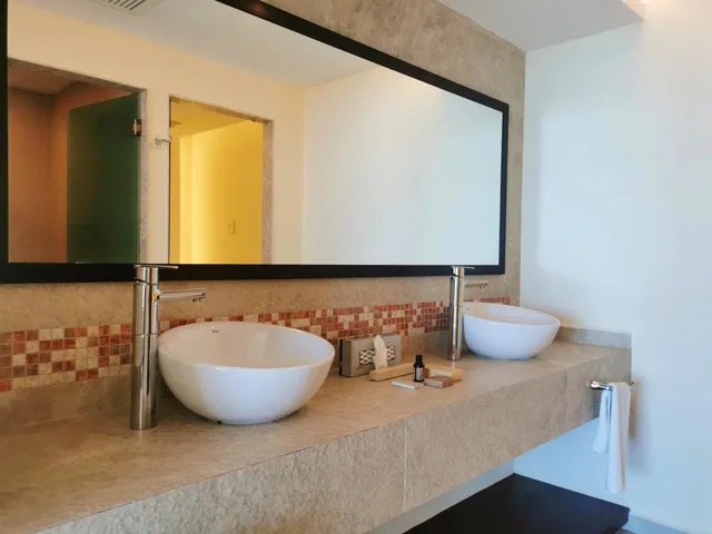 غرفة بسريرين منفصلين بإطلالة على البحر، Artisan Family Hotels & Resort Collection Playa Esmeralda 5/6