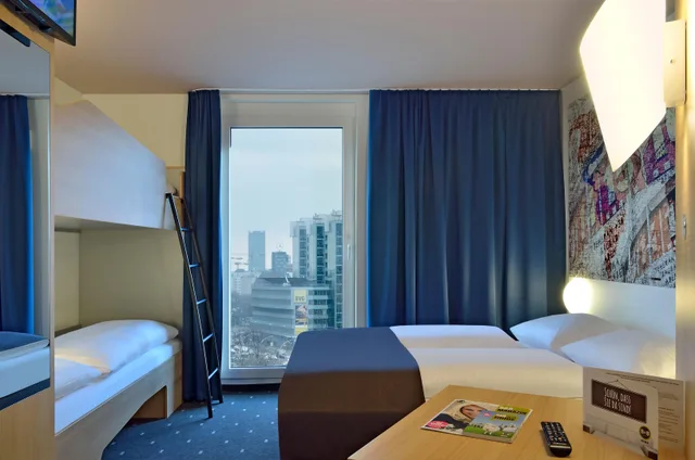 غرفة عائلية، B&B Hotel Berlin-Alexanderplatz 1/1