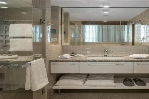 Twin or Double room Street View، El Llorenc Parc De La Mar - Adults Only 2/2