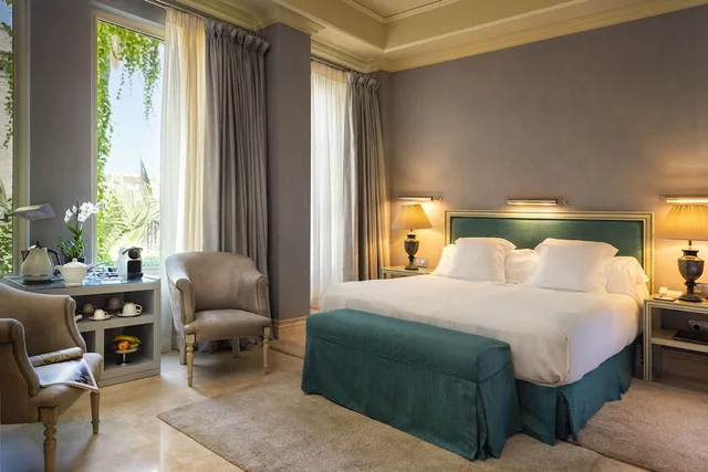 غرفة ديلوكس بشرفة، Hotel Casa del Poeta 1/2