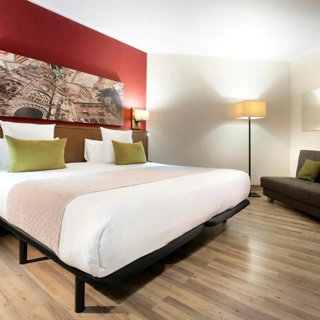 غرفة سوبيريور ثلاثية، Leonardo Hotel Barcelona Gran Via 6/10