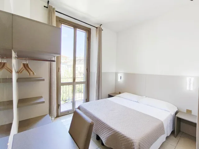 غرفة بسرير مزدوج، Hotel Mondial 2/3