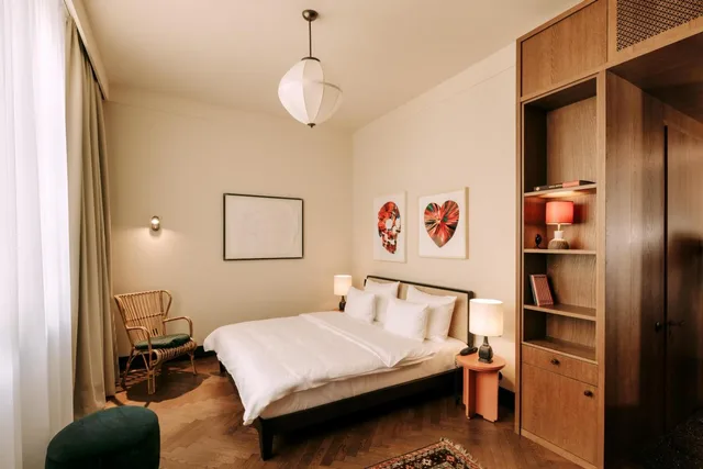 Superior, Double Bed, Boutique Hotel Chateau Royal 4/6