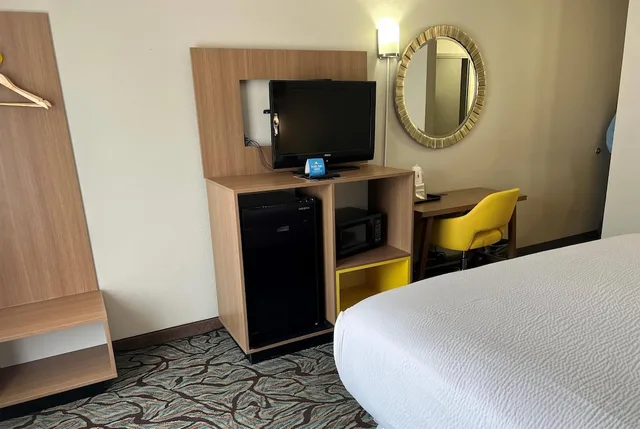 غرفة قياسية بسرير كينج، Days Inn by Wyndham West Des Moines / Clive 5/10