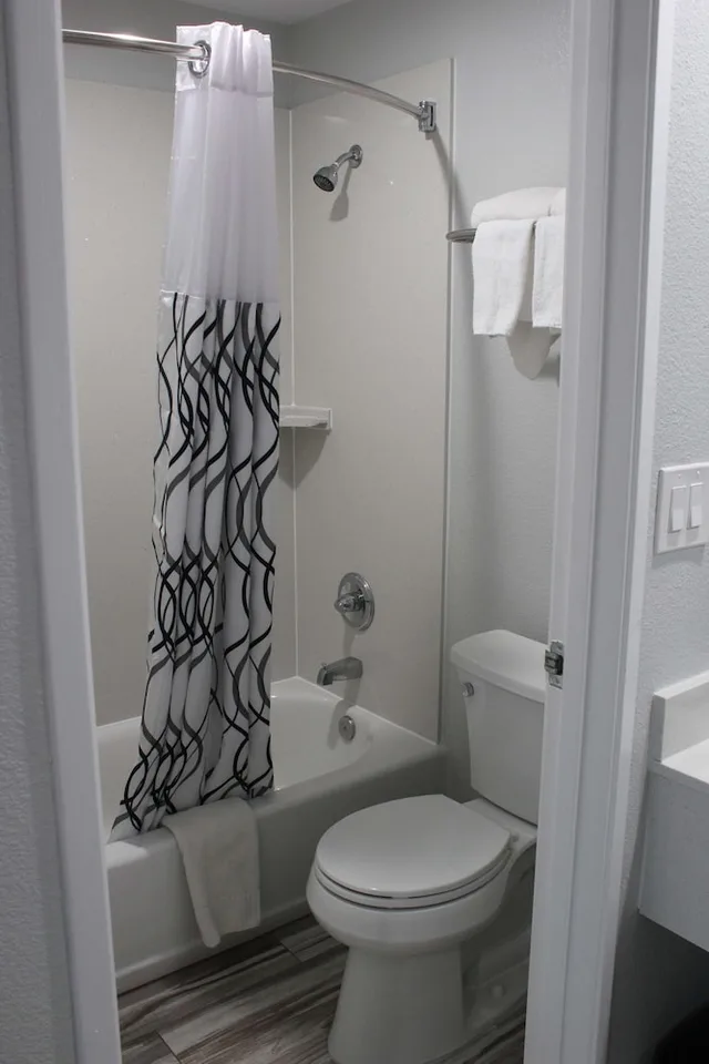 غرفة قياسية بسريرين كوين، Surestay Hotel By Best Western Chowchilla Yosemite 3/3