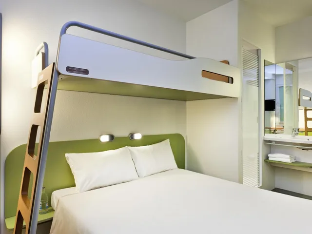 غرفة ثلاثية بسرير بطابقين، Ibis Budget Velizy 8/10