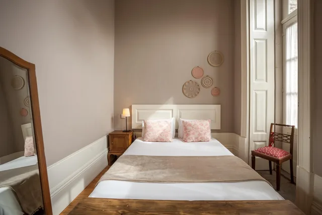 غرفة بسرير مزدوج، Being Porto Hostel 4/10