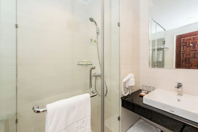 Superior, King Bed, Pool View, Sokha Palace Siem Reap Hotel 4/4