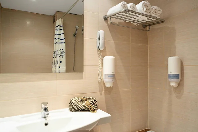 غرفة سوبيريور عائلية بسرير مزدوج وسريرين منفصلين، Cyprotel Faliraki Hotel 9/10