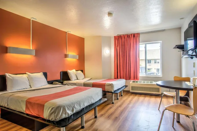 غرفة رباعية، Motel6 Bozeman, MT 1/7