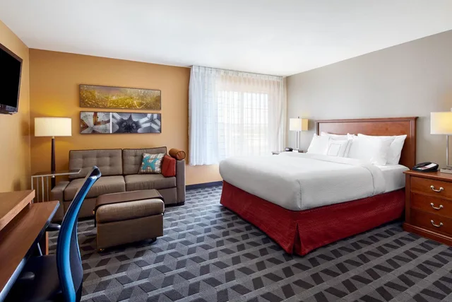 استوديو سوبيريور بسرير كينج مع أريكة، TownePlace Suites Midland 2/8