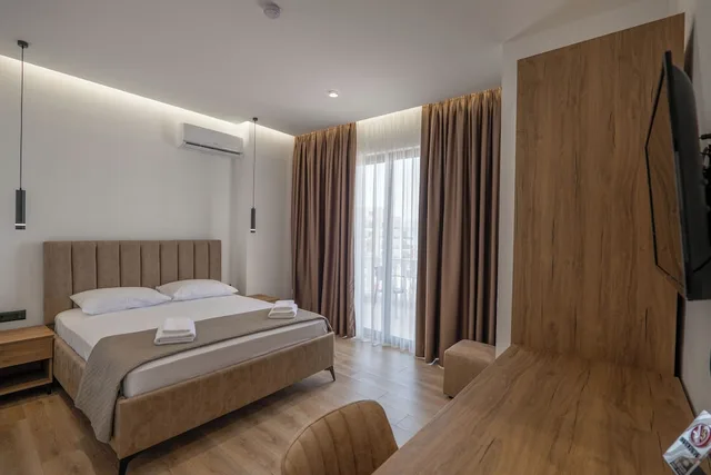 غرفة ديلوكس بسرير كوين بإطلالة على البحر، Hotel Keos 7/10