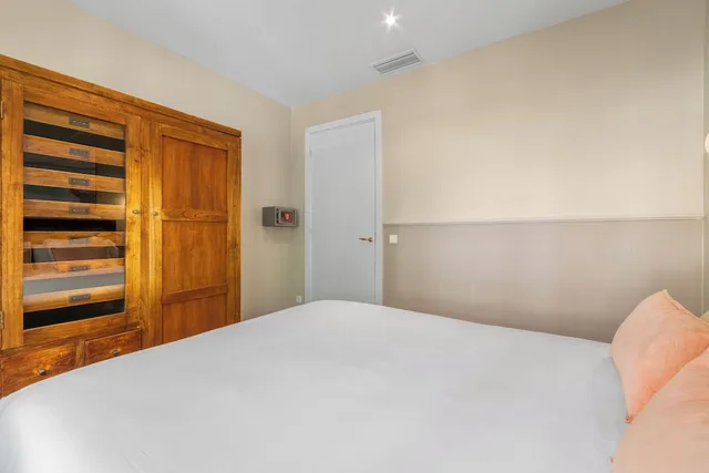 3 Rooms, Classic, Apartment, 4 Beds, Shared Wing, Sofa, Terrace، Suite Home Sagrada Familia 2/9