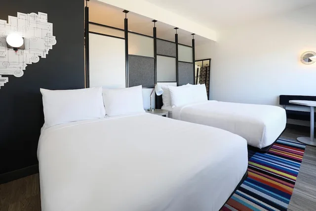 Room, 2 Queen Beds, Accessible, Aloft Reno Tahoe International Airport 1/3