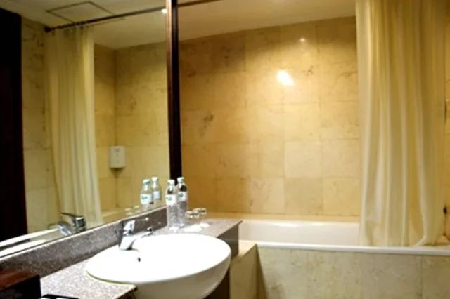 جناح جونيور، Grand Zuri Pekanbaru 3/6
