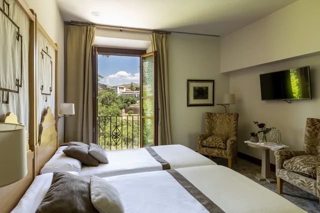 غرفة قياسية بثلاثة أسرّة، Parador De Granada 5/10