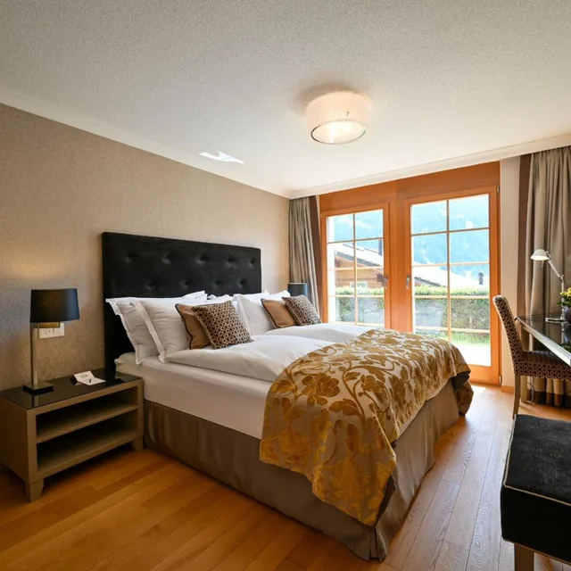 شاليه سوبيريور، Romantik Hotel Schweizerhof 1/9