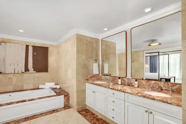 1 Bedroom, Executive, King Bed, Bay View, Balcony، The Ritz Carlton Coconut Grove Miami 6/6