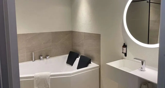 جناح جونيور بسرير كينج مع أريكة، Hotel Dalgas, BW Signature Collection 3/3