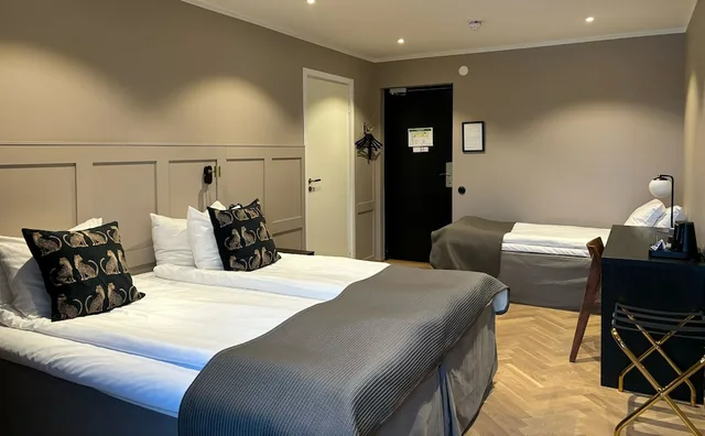 غرفة عائلية بثلاثة أسرّة، Hotell Esplanad 2/3
