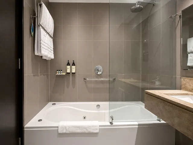 غرفة بريميوم بسرير كينج، Cite Hotel 6/10