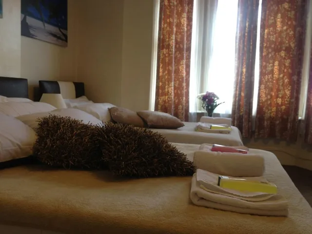غرفة عائلية بحمام مشترك، Crystal Lodge Hotel 3/3