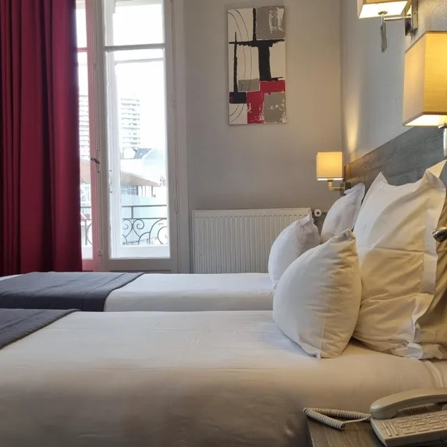 Room, Twin Beds, COMFORT HOTEL ACTUEL CHAMBERY CENTRE 2/10